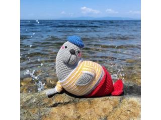 Neville the Seal Crochet Pattern
