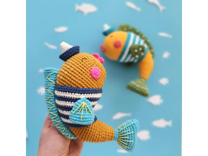 Gold Fish Crochet Pattern